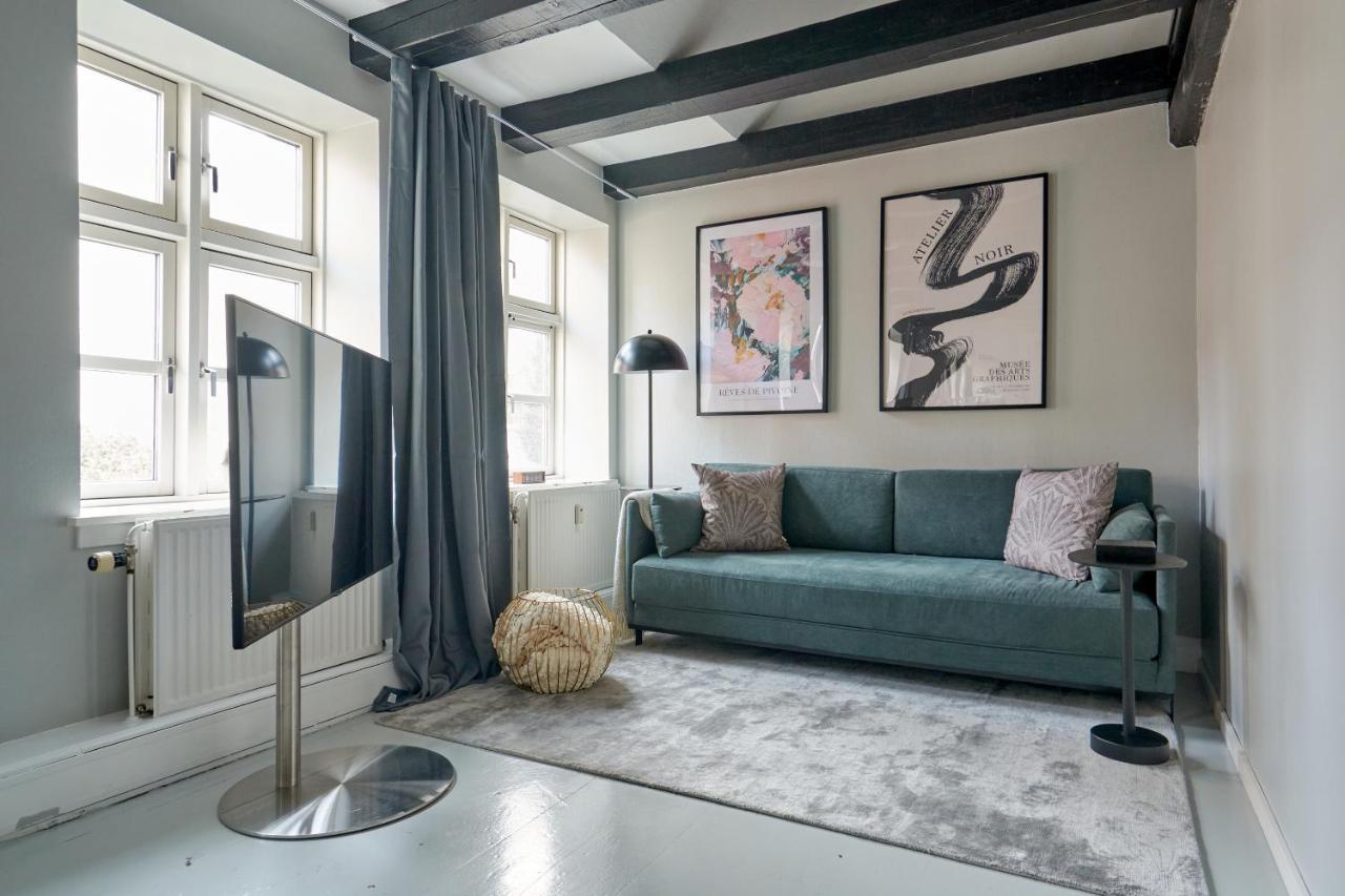Unique 2 Bedroom Duplex W Exposed Beams In Cph City Kopenhagen Exterior foto